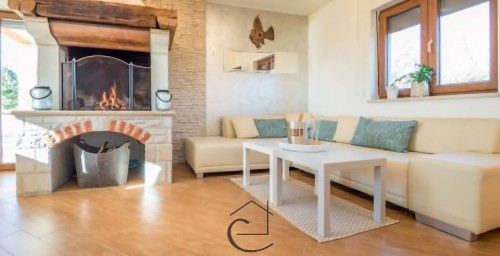 Beautiful house in nature, swimming pool, garage