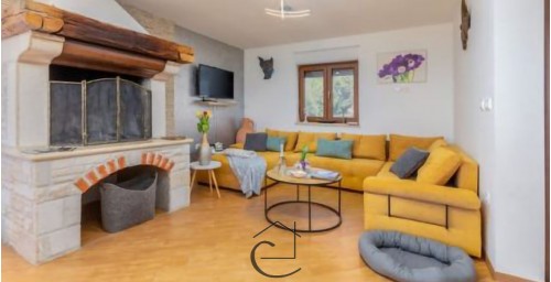 Beautiful house in nature, swimming pool, garage